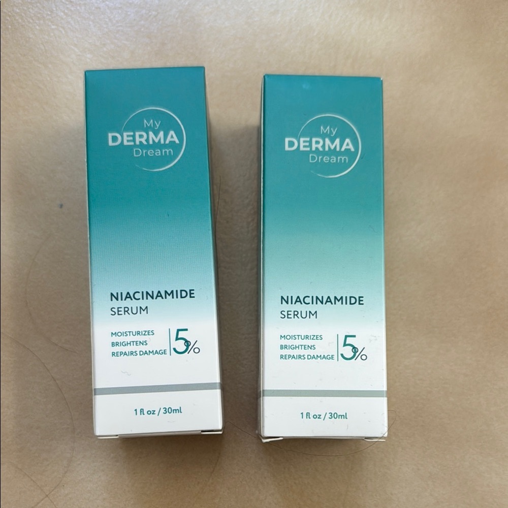 New! Niacinamide Serum 5%. Moisturizes, brightens, repairs damage.
